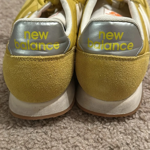 New Balance 220 Retro Mustard Yellow Running Sneakers - Picture 5 of 5